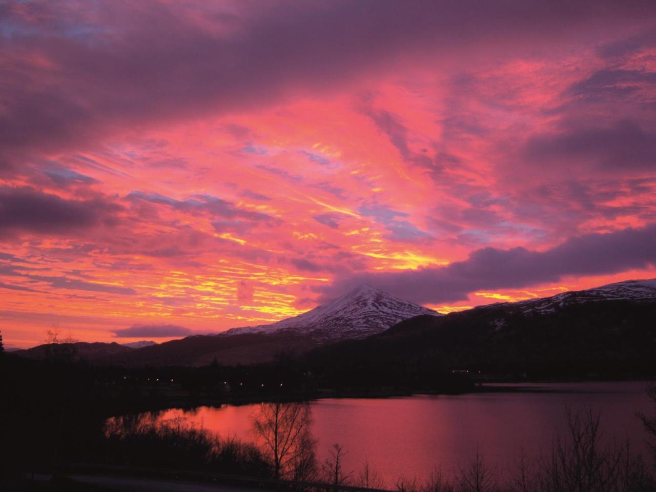 Macdonald Loch Rannoch Hotel & Resort Kinloch Rannoch Buitenkant foto